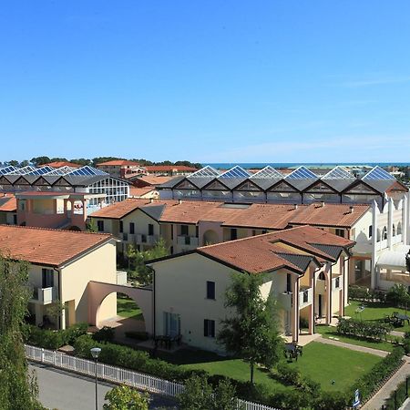 Altanea Residences Con Piscina Caorle Exteriör bild