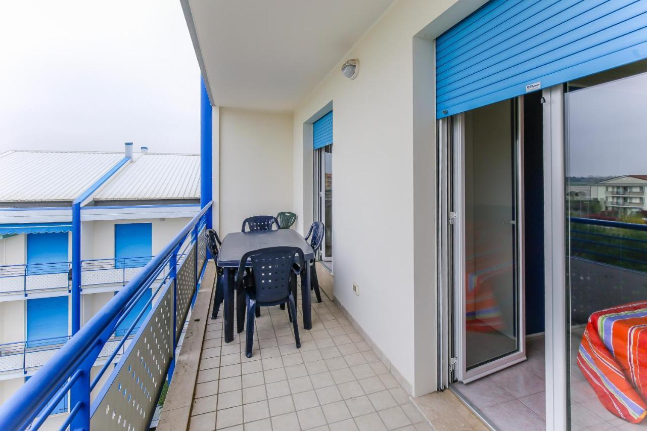 Altanea Residences Con Piscina Caorle Exteriör bild