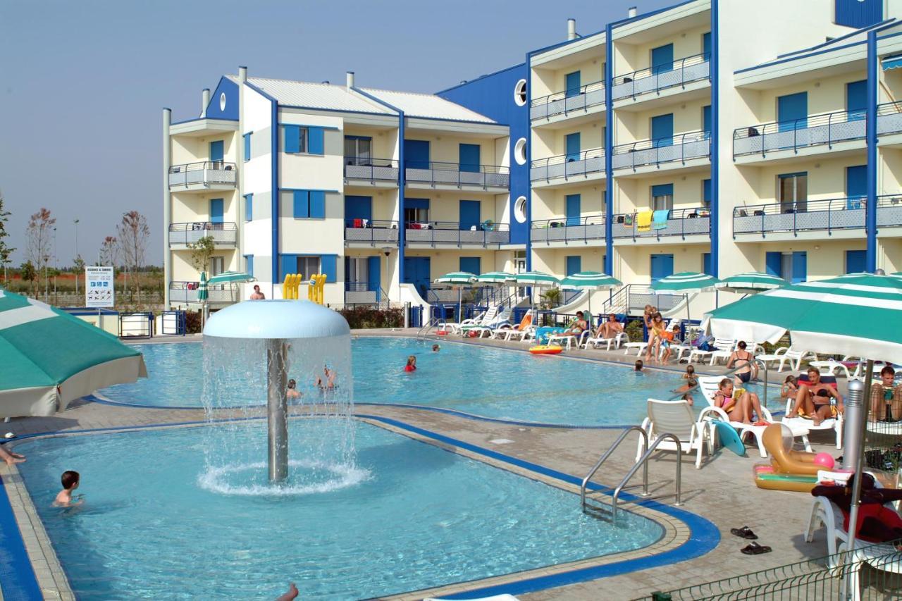 Altanea Residences Con Piscina Caorle Exteriör bild